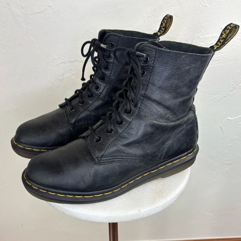 DR. MARTENS Women's‎ Leather Combat Boot Shoe Black Airway High Top Lace Ankle 7